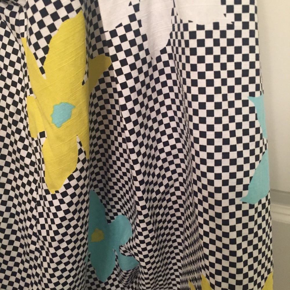 🏁Checkered mini dress with cutout waist🏁 - Picture 7 of 8