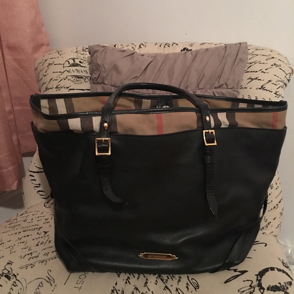 Burberry tote