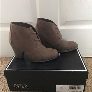 MIA ankle boots