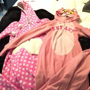 2 Pairs good used feetie pajamas