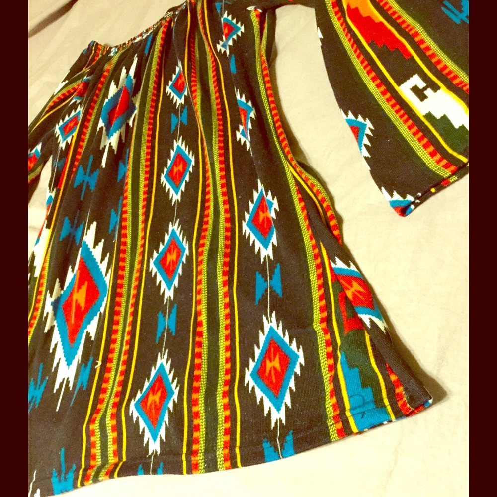 Boutique Western pattern bell sleeved tunic top