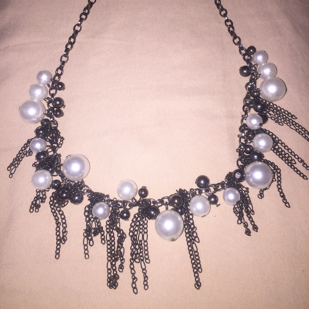 Pearl and chain bib necklace