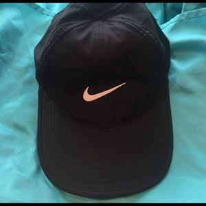 New without tags women's Nike baseball cap black