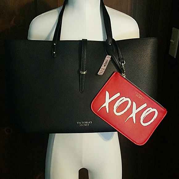 Victoria's Secret Handbags - VS Tote with Wristlet