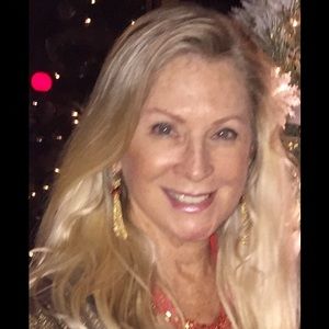 Meet your Posher, Leslie