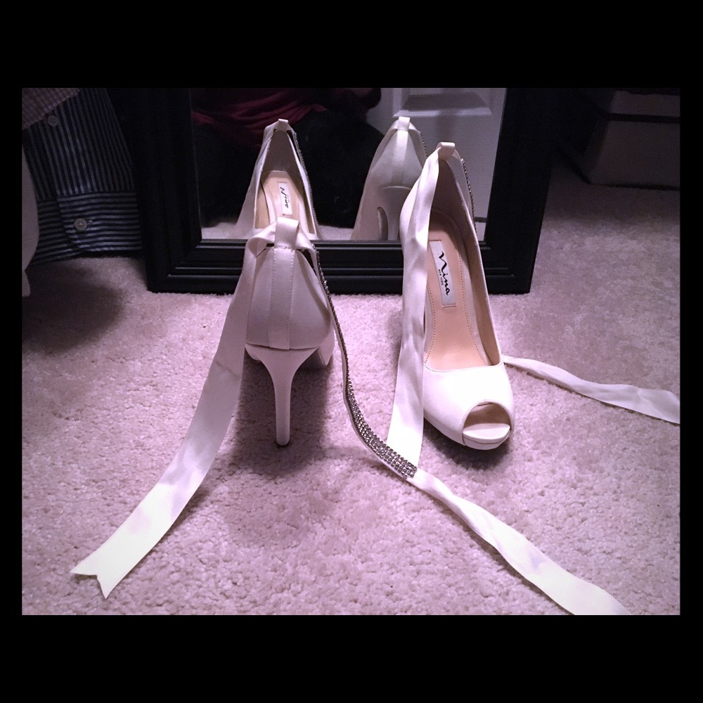 Nina New York Pumps - Picture 7 of 8