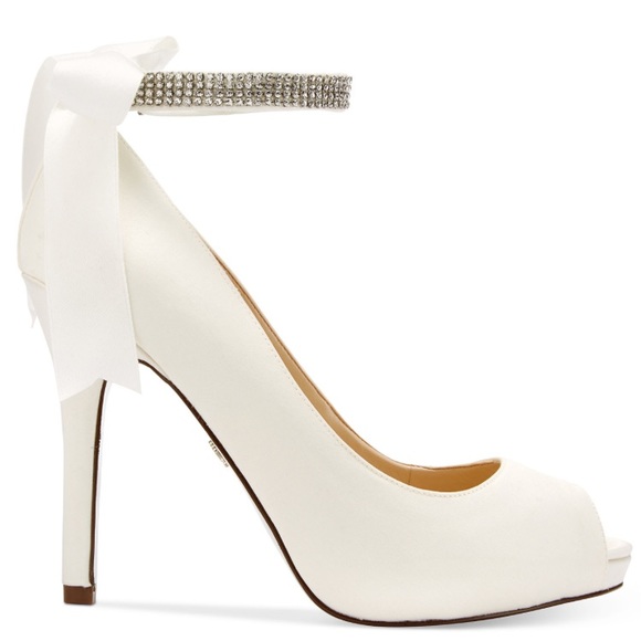 Nina New York Pumps - Picture 3 of 8