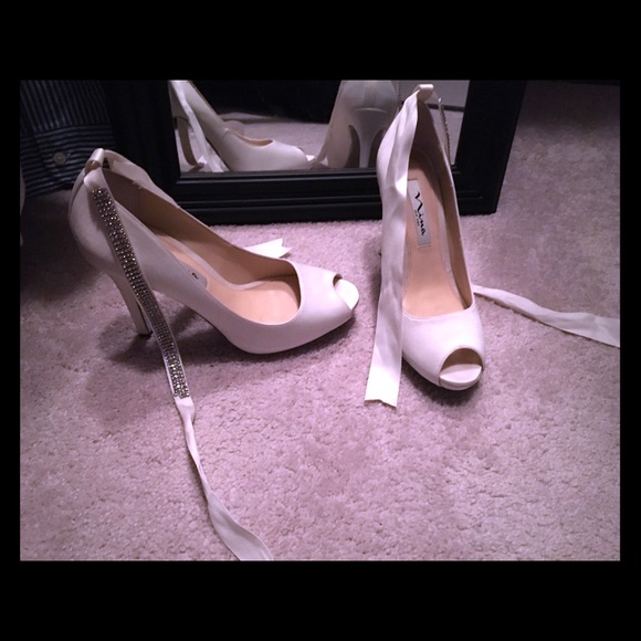 Nina New York Pumps - Picture 6 of 8