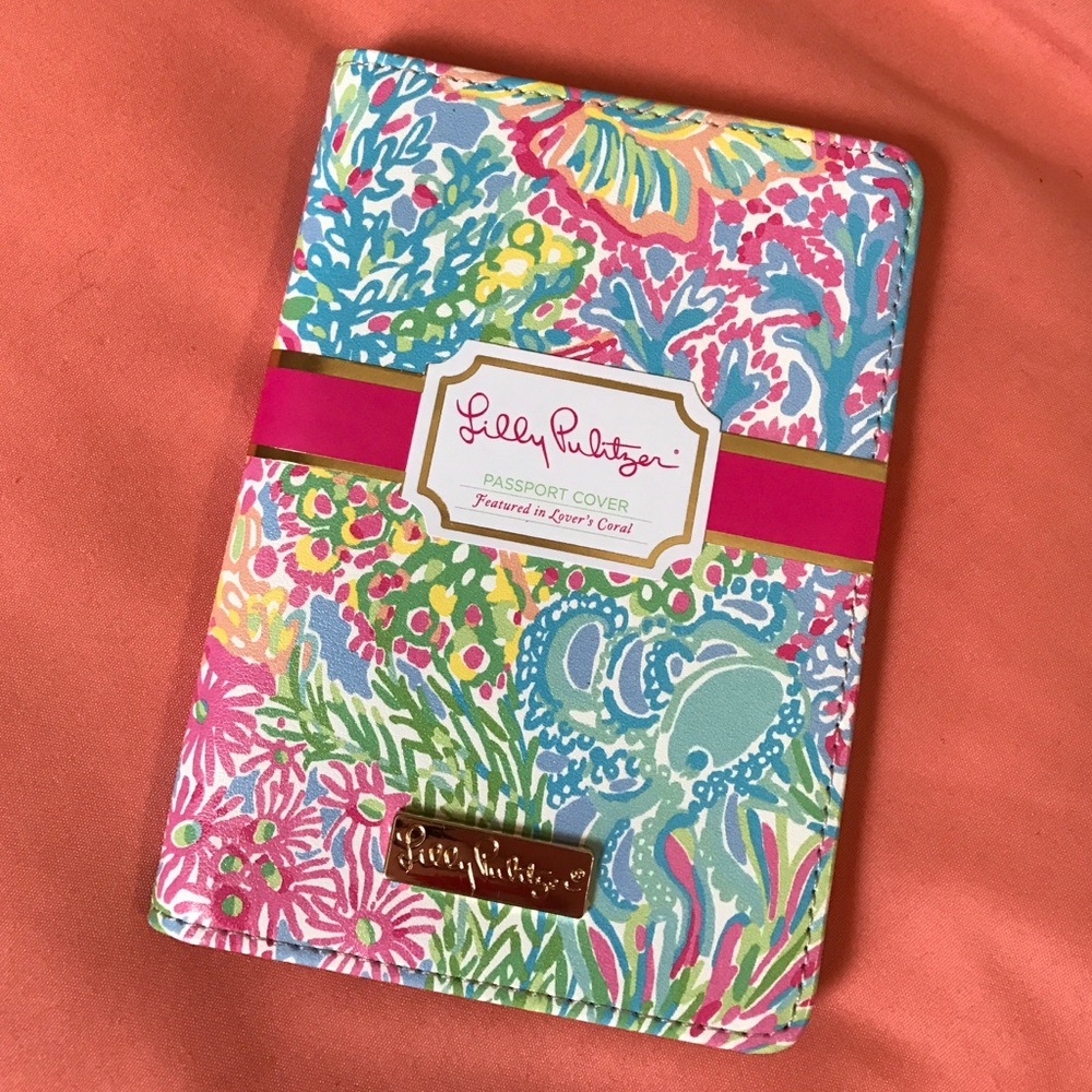 Lilly Pulitzer Passport Cover🐚☀️