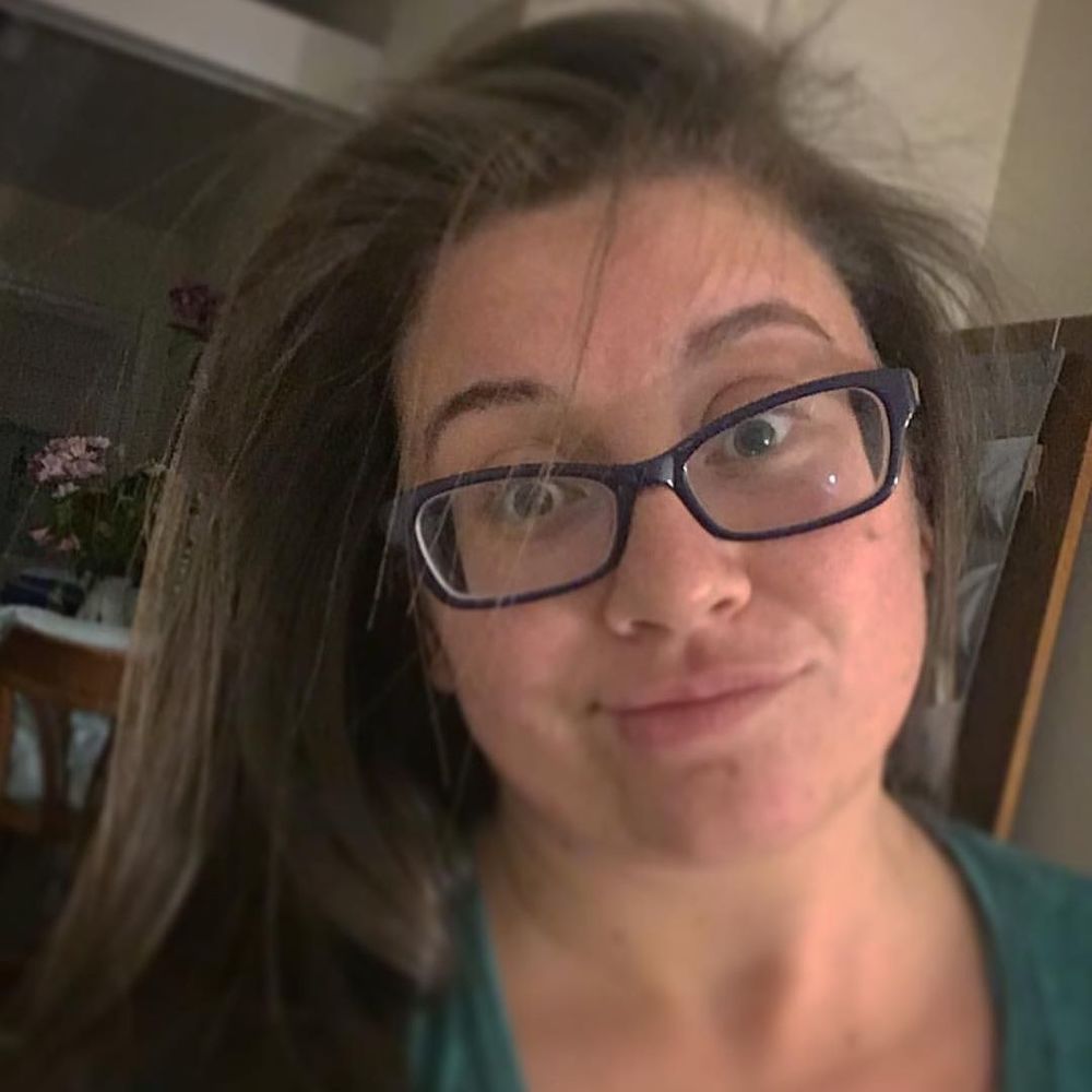 Meet your Posher, Angie