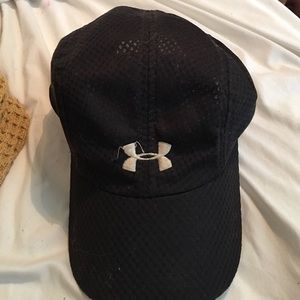 Under armor hat