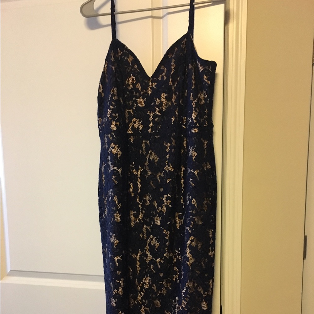 NWT Shilla the Label Lace Midi Dress.