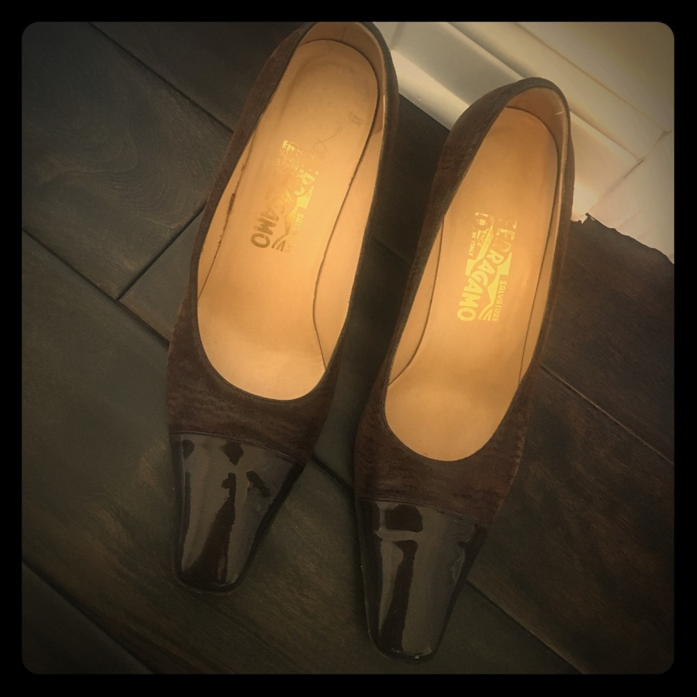 Authentic ferragamo brown pumps with patent toe!