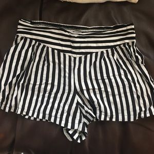 Xhilaration black and white shorts
