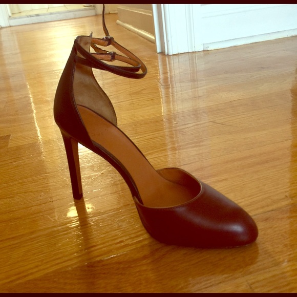 Marc jacobs wine red high heel - Picture 2 of 2