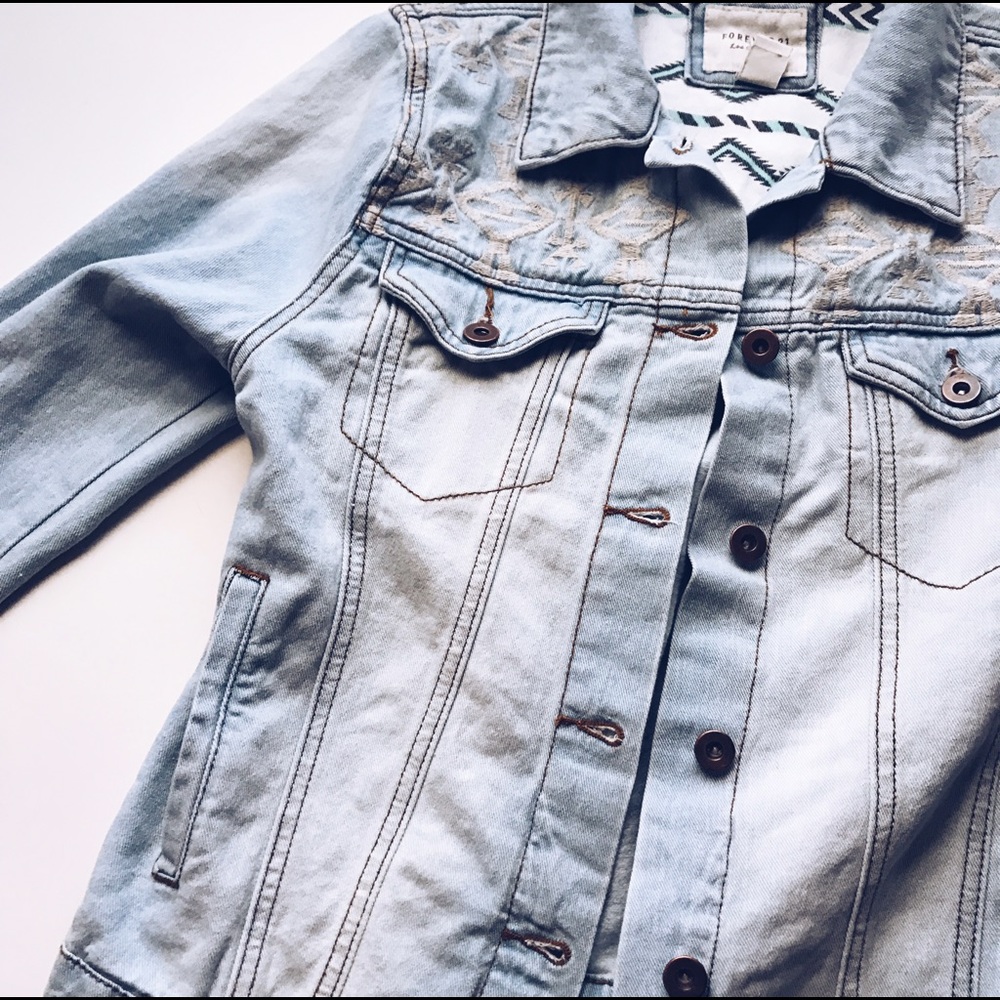 Forever 21 Pattern Jean jacket - Picture 2 of 4