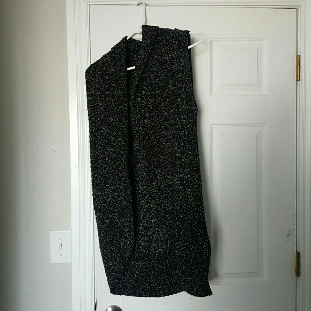 Sweater vest