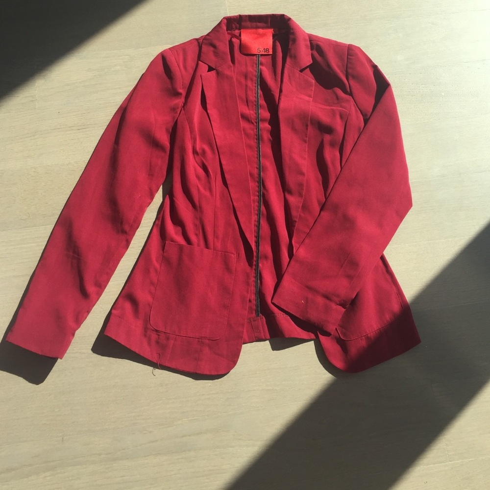 5/48 red blazer 🥀