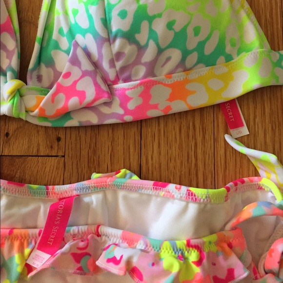 NWT Victorias Secret Bikini L top M bottom - Picture 2 of 3