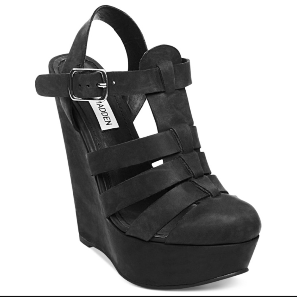 Steve Madden 'Luvley' Closed Toe Wedge