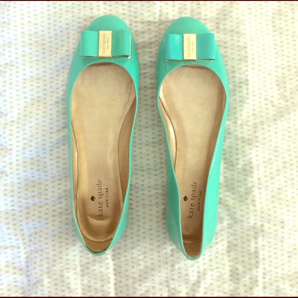 !! Price Reduced !! Kate Spade Flats w/ Bow Detail