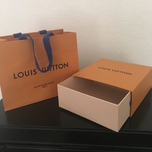 New Louis Vuitton accessory bag and box