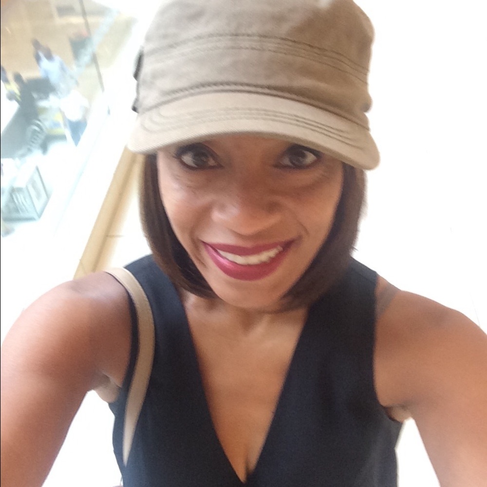 Meet your Posher, Ursula