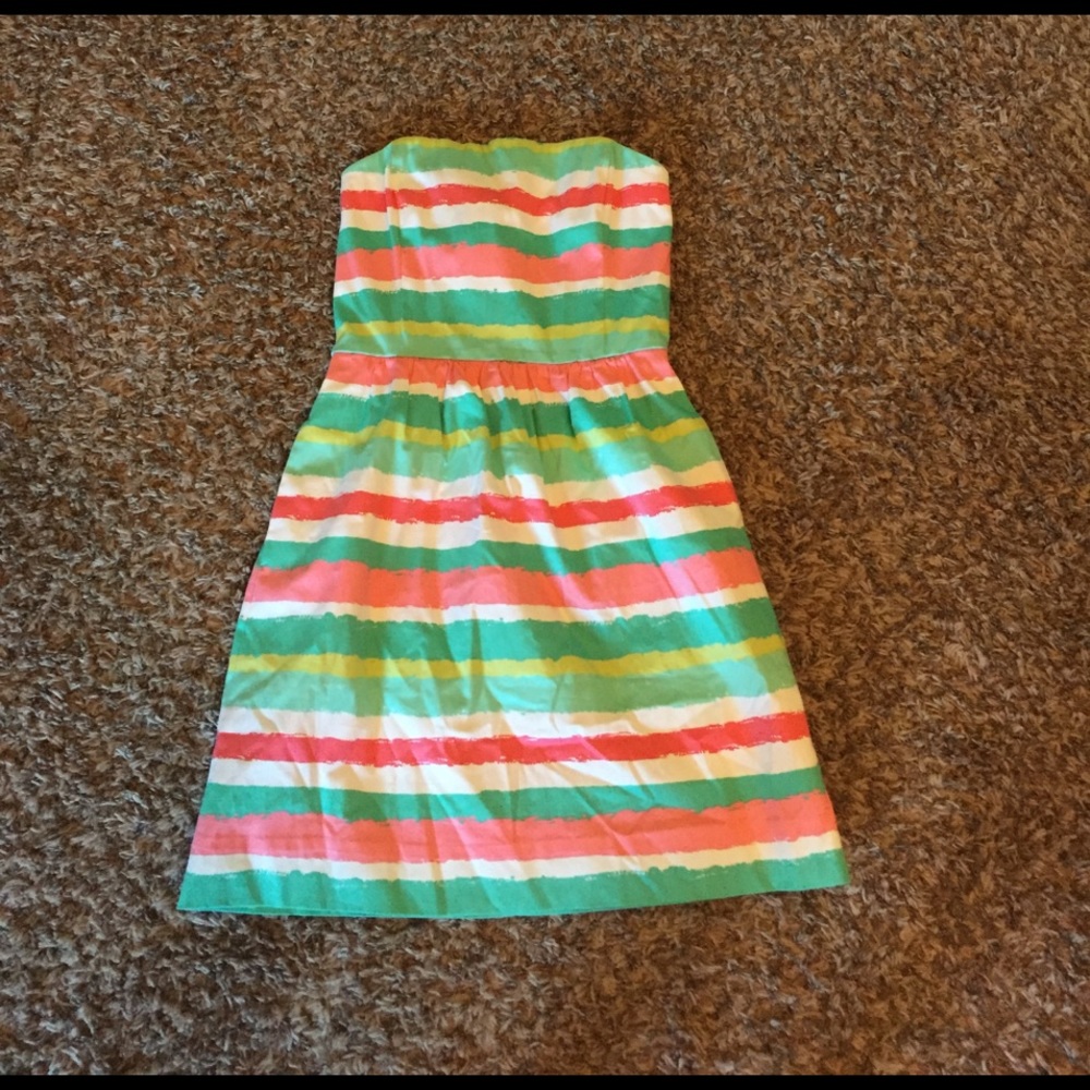 Vineyard Vines strapless dress size 0! VGUC