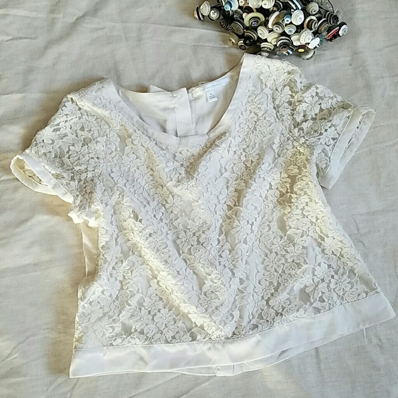 LC Lauren Conrad Tops - Cropped lace bow-back top festival boho