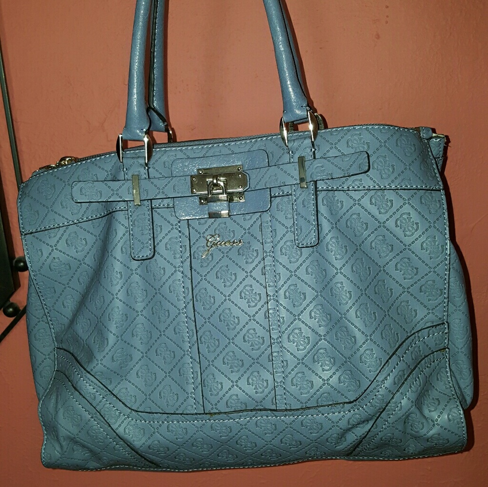 Guess blueberry la vida logo carryall handbag