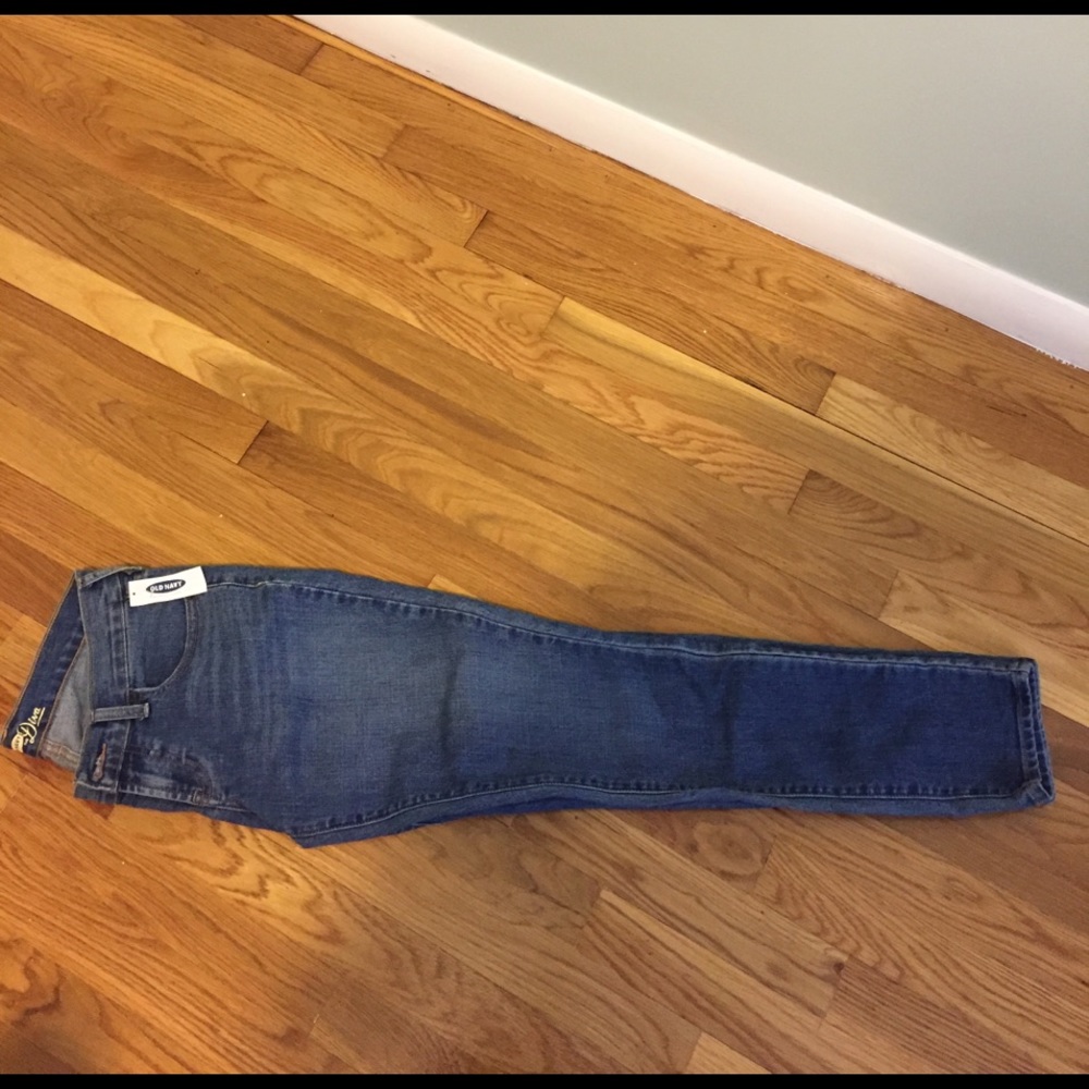 old navy diva skinny jean - 2 short