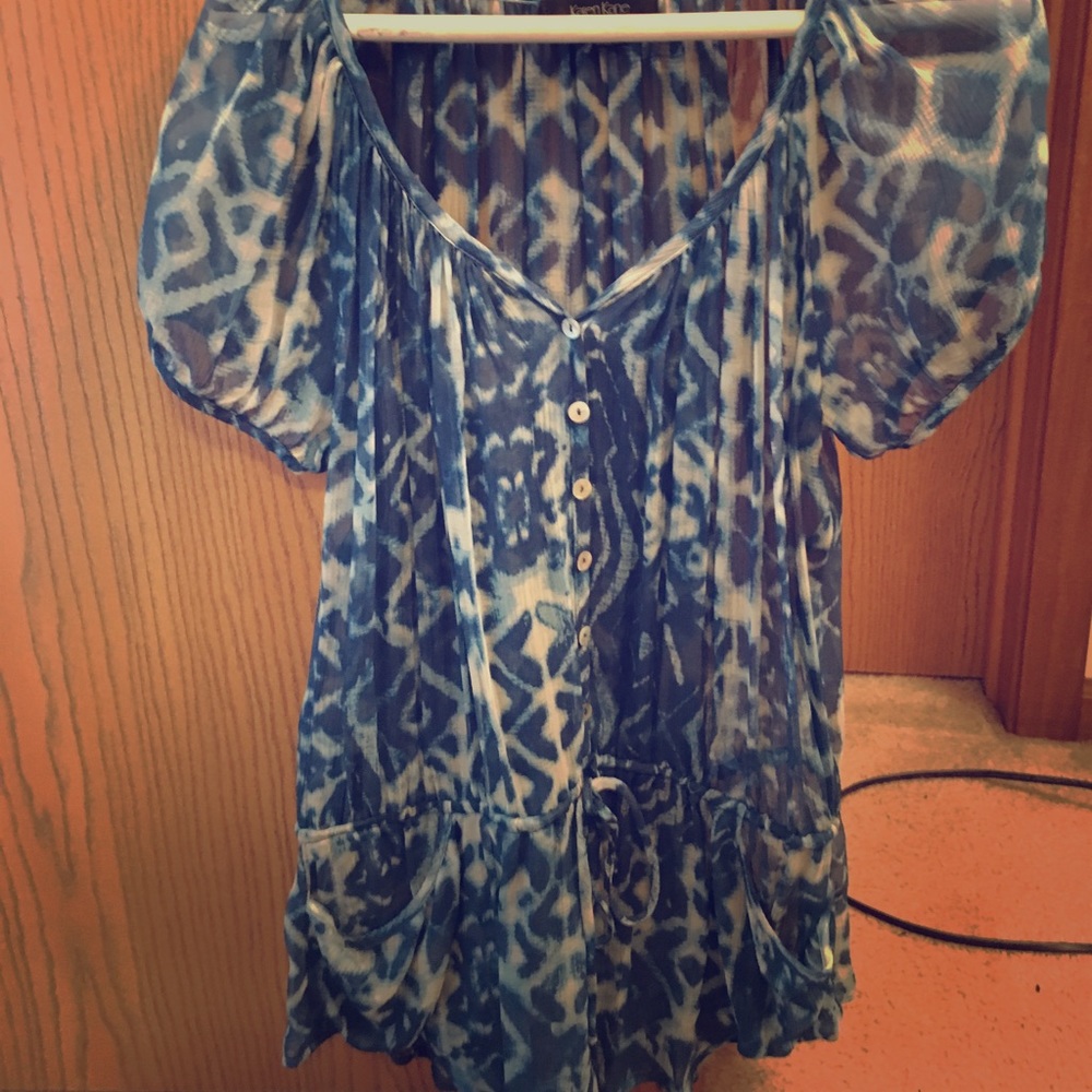 NWOT; Sheer patterned top