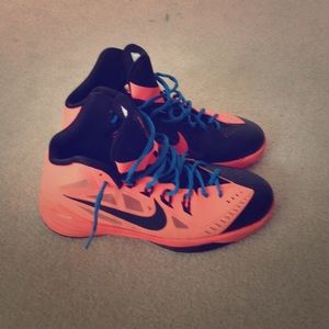 2014 Nike hyperdunks