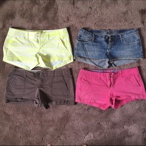 4 pairs of woman's shorts