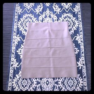 NEW BCBG Power / Bandage Skirt 💕