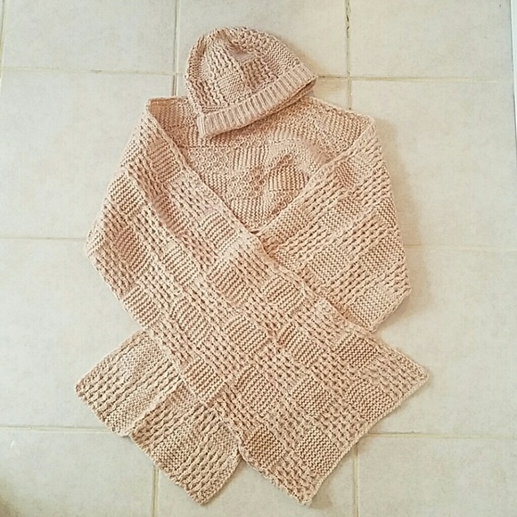 Knit Hat & Scarf Matching Set from H&M - Picture 4 of 4