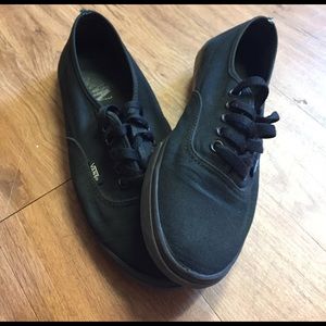 All Black Women's Low Rise Vans
