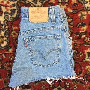 Vintage 550 Levi's shorts