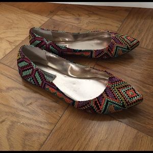 Steve Madden embroidered Hanna flats