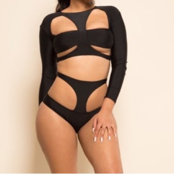 Sz Medium Black Bikini Top Swim Suit Bathing Suit - Picture 4 of 5