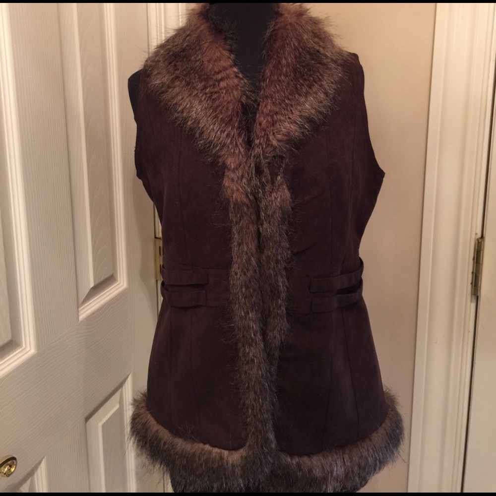 Brown Faux Fur vest by Bagatelle size small.