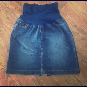 Denim maternity skirt