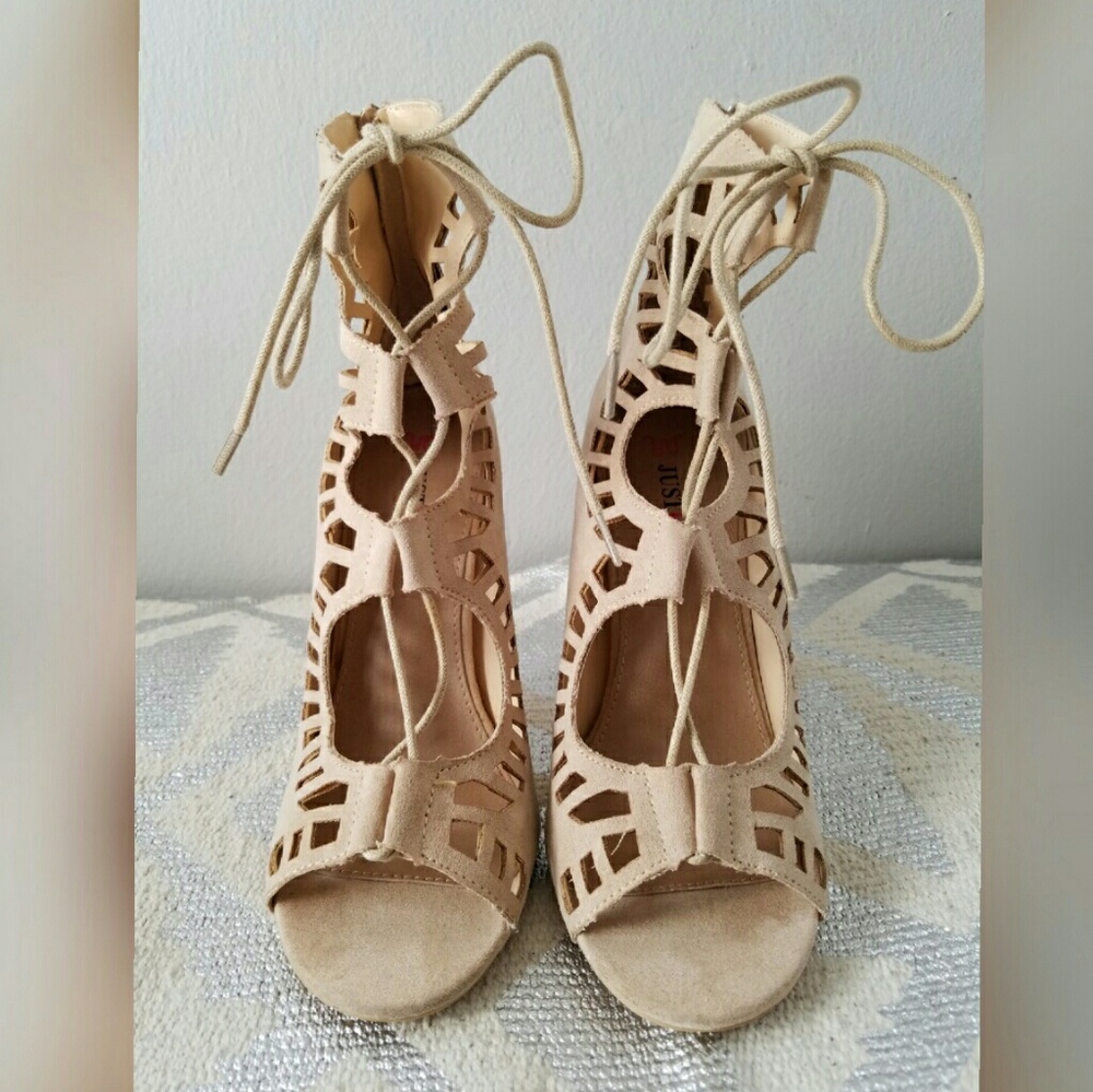 ☆ Nude Cutout Heels
