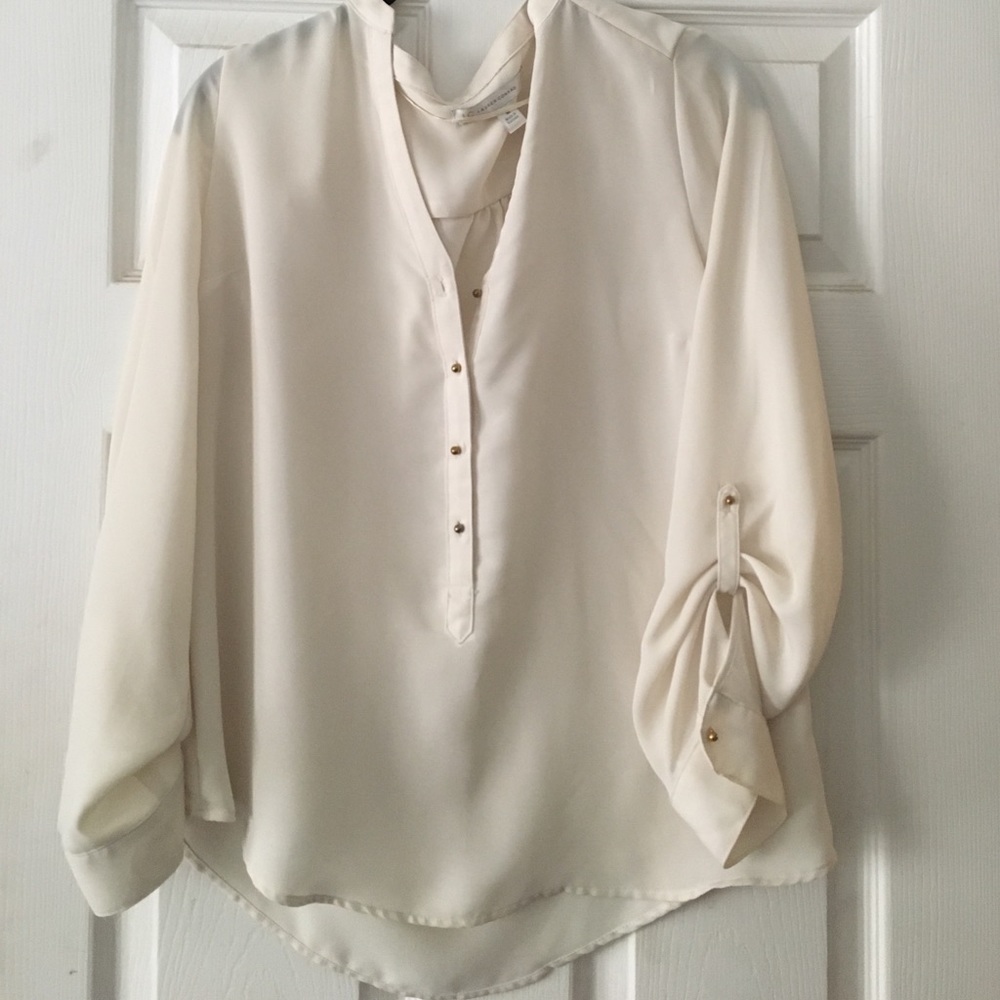 Lauren Conrad beige cream gold blouse buttons Med