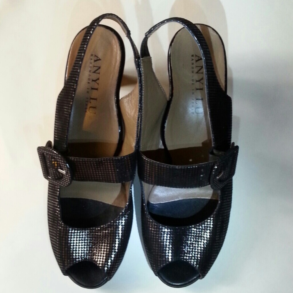SOLD Anyi Lu peep toe heals size 38 1/2