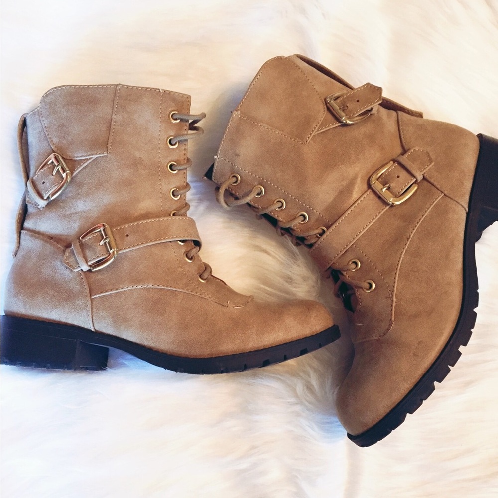 ✨HOST PICK✨Combat boots