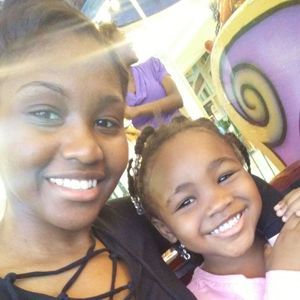 Meet your Posher, Crystal