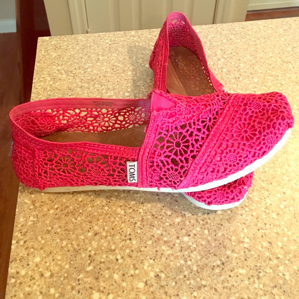 💓TOMS💓Hot pink Crochet 💓TOMS💓