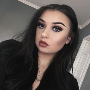 Meet your Posher, Camryn