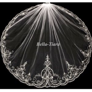 Royal Vintage Crystal Beaded Wedding Veil